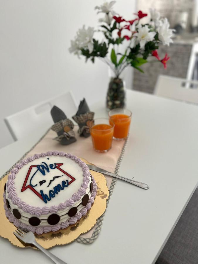 We' Home Nápoly Kültér fotó
